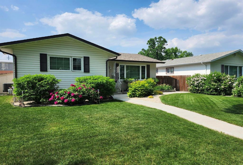 19 Purdue, 4 Bedrooms Bedrooms, 11 Rooms Rooms,2 BathroomsBathrooms,Residential,For Sale,Purdue