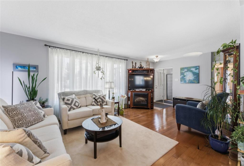 19 Purdue, 4 Bedrooms Bedrooms, 11 Rooms Rooms,2 BathroomsBathrooms,Residential,For Sale,Purdue