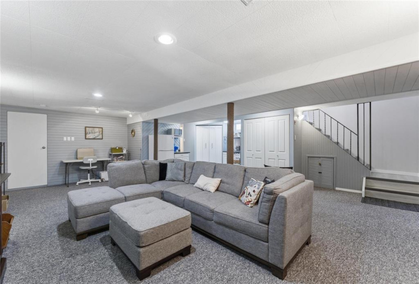 19 Purdue, 4 Bedrooms Bedrooms, 11 Rooms Rooms,2 BathroomsBathrooms,Residential,For Sale,Purdue