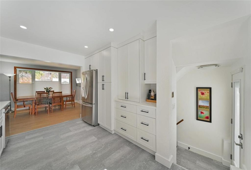 66 Glenlawn, 3 Bedrooms Bedrooms, 9 Rooms Rooms,2 BathroomsBathrooms,Residential,For Sale,Glenlawn