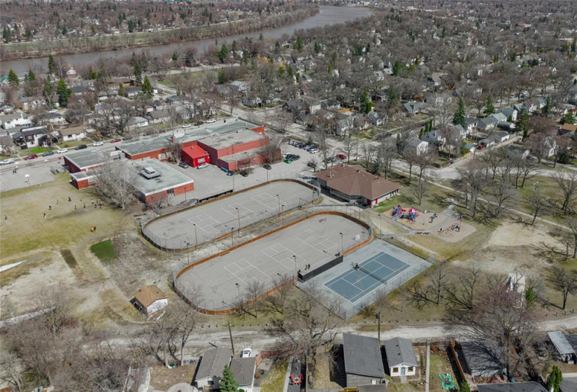 66 Glenlawn, 3 Bedrooms Bedrooms, 9 Rooms Rooms,2 BathroomsBathrooms,Residential,For Sale,Glenlawn