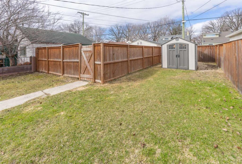 127 Des Meurons, 2 Bedrooms Bedrooms, 5 Rooms Rooms,1 BathroomBathrooms,Residential,For Sale,Des Meurons