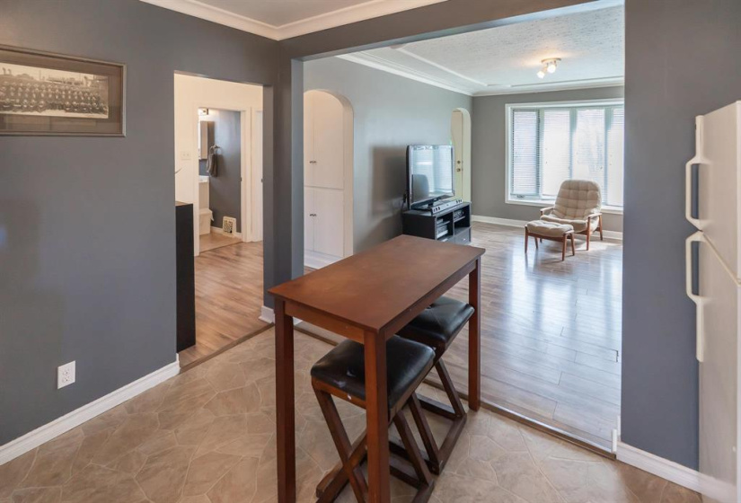 127 Des Meurons, 2 Bedrooms Bedrooms, 5 Rooms Rooms,1 BathroomBathrooms,Residential,For Sale,Des Meurons