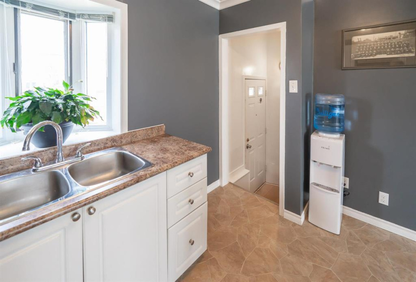 127 Des Meurons, 2 Bedrooms Bedrooms, 5 Rooms Rooms,1 BathroomBathrooms,Residential,For Sale,Des Meurons