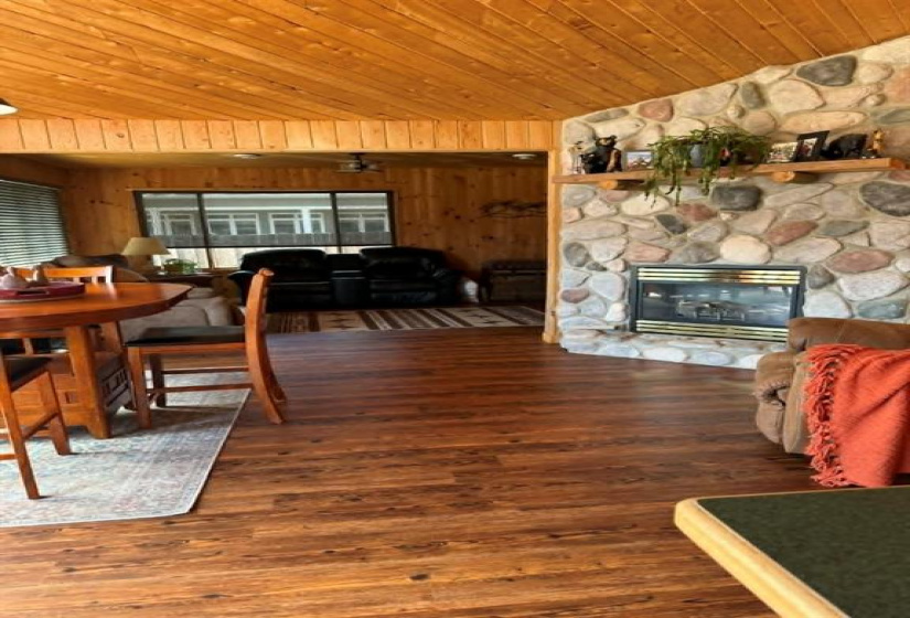 52 Chippewa, 3 Bedrooms Bedrooms, 10 Rooms Rooms,1 BathroomBathrooms,Residential,For Sale,Chippewa