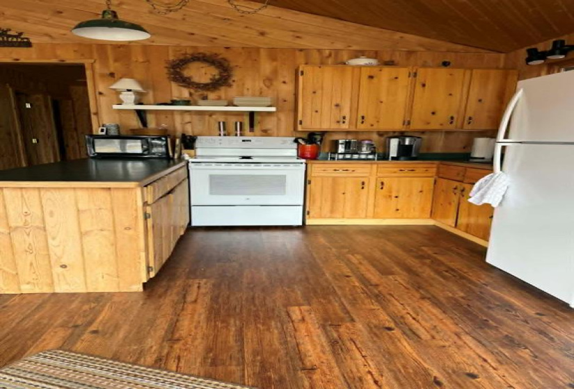 52 Chippewa, 3 Bedrooms Bedrooms, 10 Rooms Rooms,1 BathroomBathrooms,Residential,For Sale,Chippewa