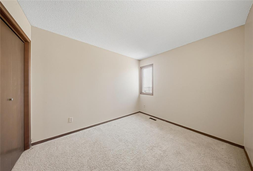 36 Queensbury, 3 Bedrooms Bedrooms, 8 Rooms Rooms,2 BathroomsBathrooms,Residential,For Sale,Queensbury