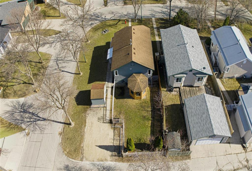 36 Queensbury, 3 Bedrooms Bedrooms, 8 Rooms Rooms,2 BathroomsBathrooms,Residential,For Sale,Queensbury