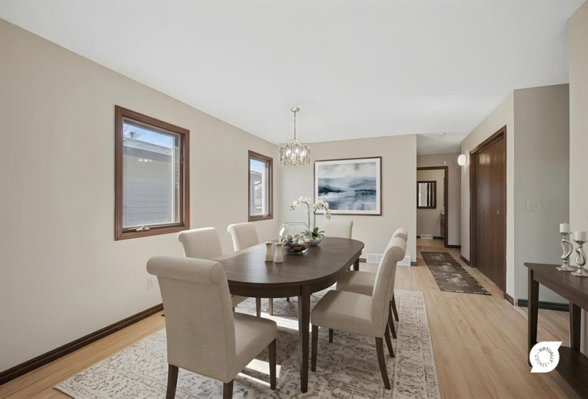 36 Queensbury, 3 Bedrooms Bedrooms, 8 Rooms Rooms,2 BathroomsBathrooms,Residential,For Sale,Queensbury