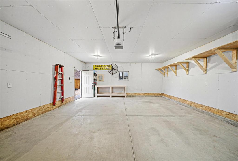760 Bannerman, 1 Bedroom Bedrooms, 5 Rooms Rooms,1 BathroomBathrooms,Residential,For Sale,Bannerman