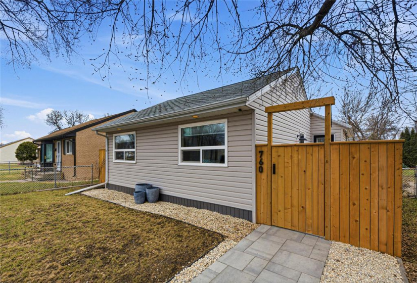 760 Bannerman, 1 Bedroom Bedrooms, 5 Rooms Rooms,1 BathroomBathrooms,Residential,For Sale,Bannerman