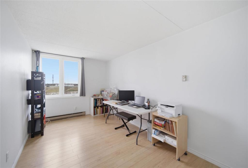 916 Cloutier, 2 Bedrooms Bedrooms, 7 Rooms Rooms,1 BathroomBathrooms,Condominium,For Sale,Cloutier