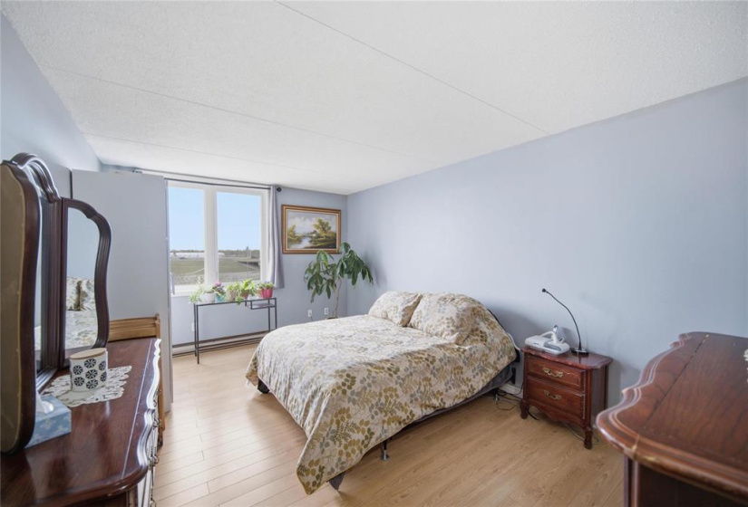916 Cloutier, 2 Bedrooms Bedrooms, 7 Rooms Rooms,1 BathroomBathrooms,Condominium,For Sale,Cloutier