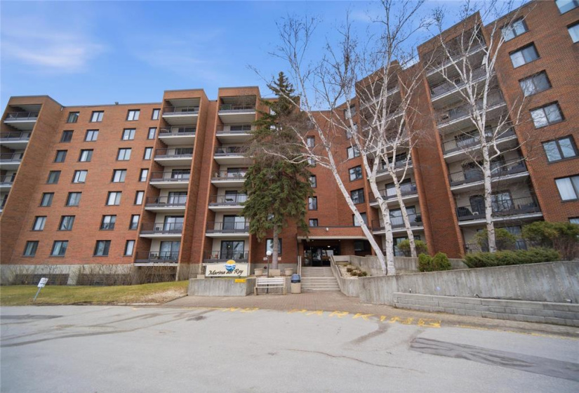 916 Cloutier, 2 Bedrooms Bedrooms, 7 Rooms Rooms,1 BathroomBathrooms,Condominium,For Sale,Cloutier