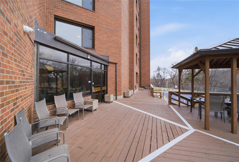 916 Cloutier, 2 Bedrooms Bedrooms, 7 Rooms Rooms,1 BathroomBathrooms,Condominium,For Sale,Cloutier
