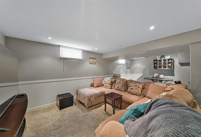 19 Magellan, 5 Bedrooms Bedrooms, 12 Rooms Rooms,2 BathroomsBathrooms,Residential,For Sale,Magellan