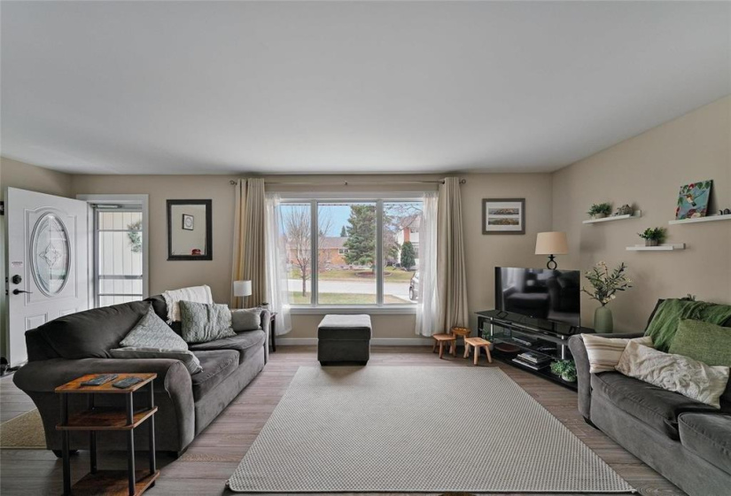 19 Magellan, 5 Bedrooms Bedrooms, 12 Rooms Rooms,2 BathroomsBathrooms,Residential,For Sale,Magellan