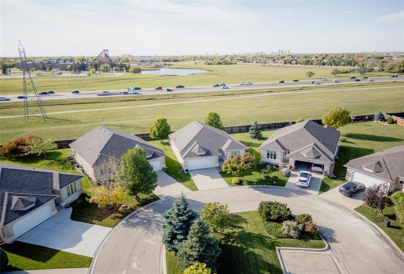 100 Royal Mint, 3 Bedrooms Bedrooms, 11 Rooms Rooms,2 BathroomsBathrooms,Condominium,For Sale,Royal Mint