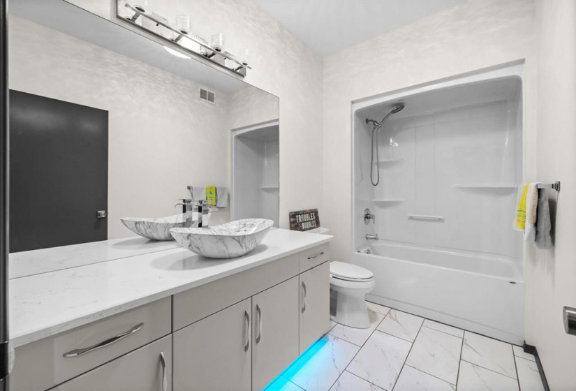 112 Creekside, 5 Bedrooms Bedrooms, 21 Rooms Rooms,4 BathroomsBathrooms,Residential,For Sale,Creekside