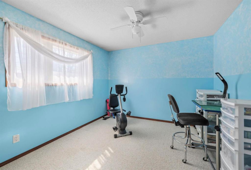 655 Laxdal, 3 Bedrooms Bedrooms, 10 Rooms Rooms,1 BathroomBathrooms,Residential,For Sale,Laxdal