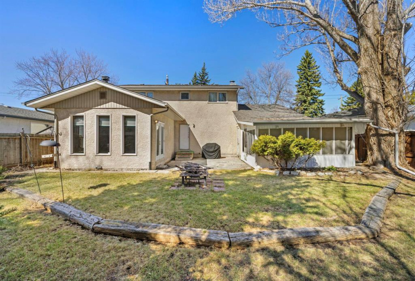 655 Laxdal, 3 Bedrooms Bedrooms, 10 Rooms Rooms,1 BathroomBathrooms,Residential,For Sale,Laxdal