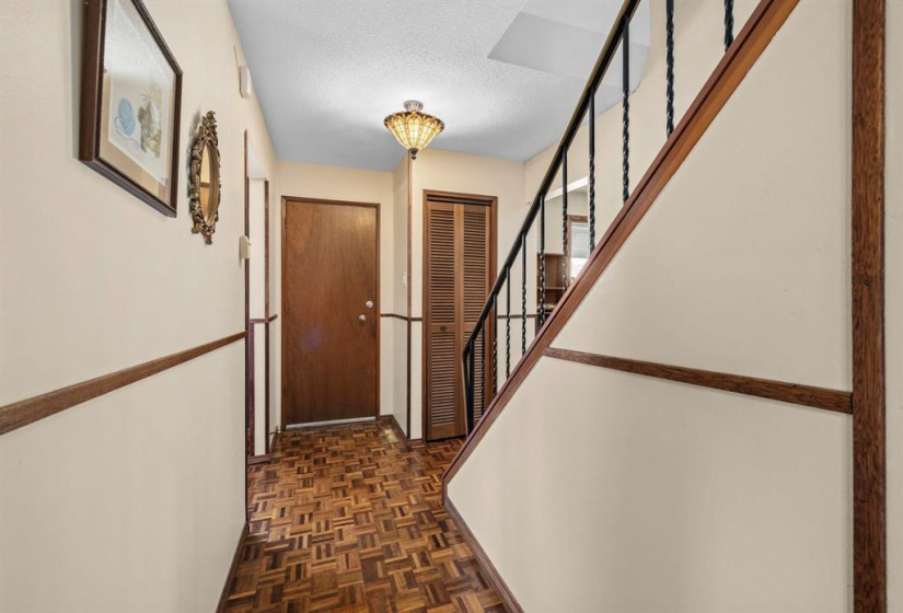 655 Laxdal, 3 Bedrooms Bedrooms, 10 Rooms Rooms,1 BathroomBathrooms,Residential,For Sale,Laxdal