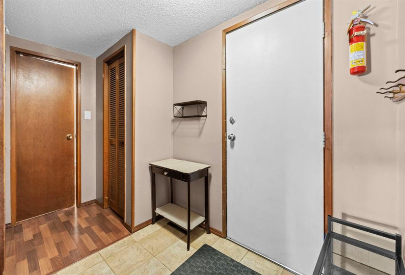 655 Laxdal, 3 Bedrooms Bedrooms, 10 Rooms Rooms,1 BathroomBathrooms,Residential,For Sale,Laxdal