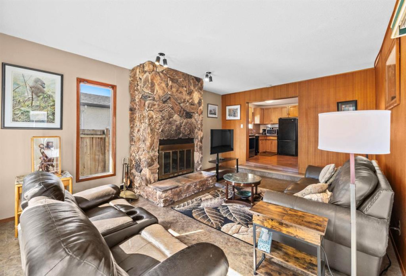 655 Laxdal, 3 Bedrooms Bedrooms, 10 Rooms Rooms,1 BathroomBathrooms,Residential,For Sale,Laxdal