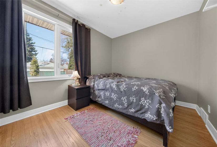 139 Bank, 2 Bedrooms Bedrooms, 10 Rooms Rooms,2 BathroomsBathrooms,Residential,For Sale,Bank
