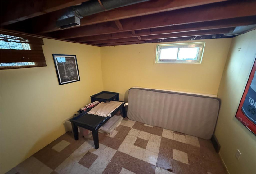 139 Bank, 2 Bedrooms Bedrooms, 10 Rooms Rooms,2 BathroomsBathrooms,Residential,For Sale,Bank
