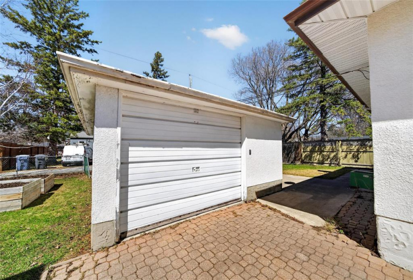 139 Bank, 2 Bedrooms Bedrooms, 10 Rooms Rooms,2 BathroomsBathrooms,Residential,For Sale,Bank