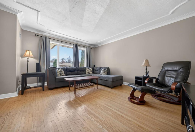 139 Bank, 2 Bedrooms Bedrooms, 10 Rooms Rooms,2 BathroomsBathrooms,Residential,For Sale,Bank