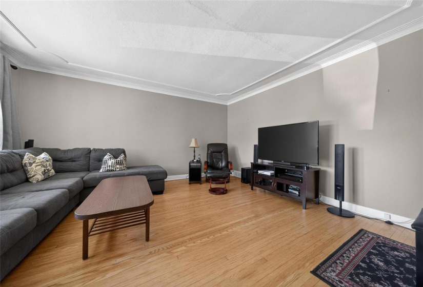 139 Bank, 2 Bedrooms Bedrooms, 10 Rooms Rooms,2 BathroomsBathrooms,Residential,For Sale,Bank