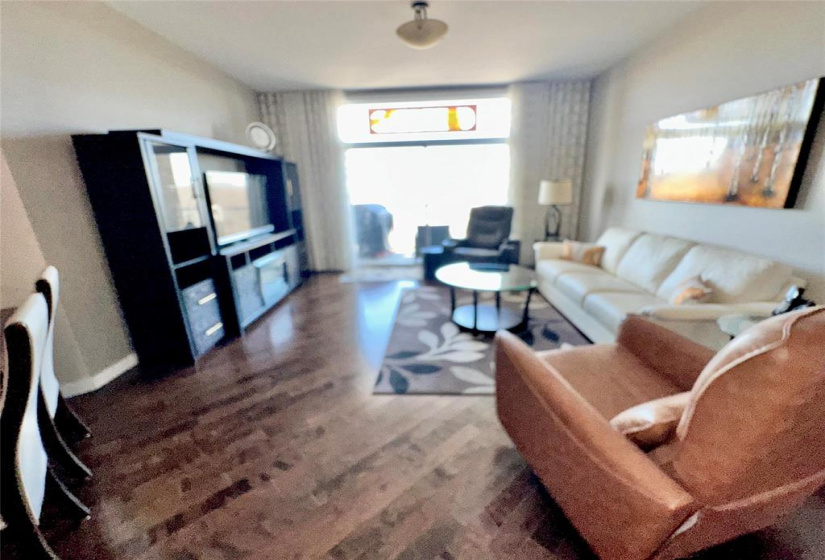 1143 St Anne's, 3 Bedrooms Bedrooms, 8 Rooms Rooms,2 BathroomsBathrooms,Condominium,For Sale,St Anne's