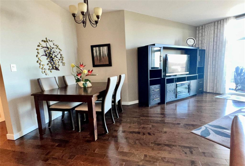 1143 St Anne's, 3 Bedrooms Bedrooms, 8 Rooms Rooms,2 BathroomsBathrooms,Condominium,For Sale,St Anne's