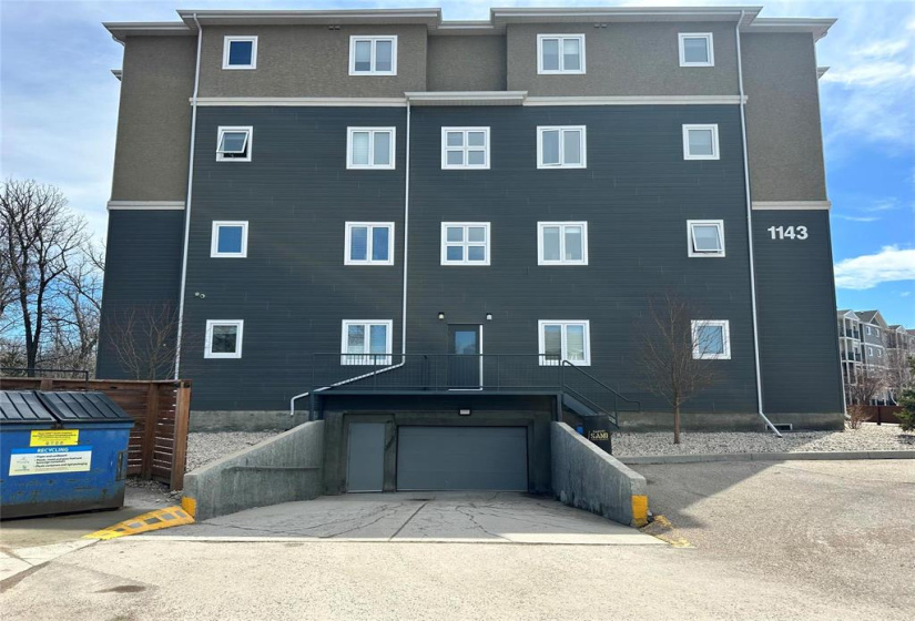 1143 St Anne's, 3 Bedrooms Bedrooms, 8 Rooms Rooms,2 BathroomsBathrooms,Condominium,For Sale,St Anne's