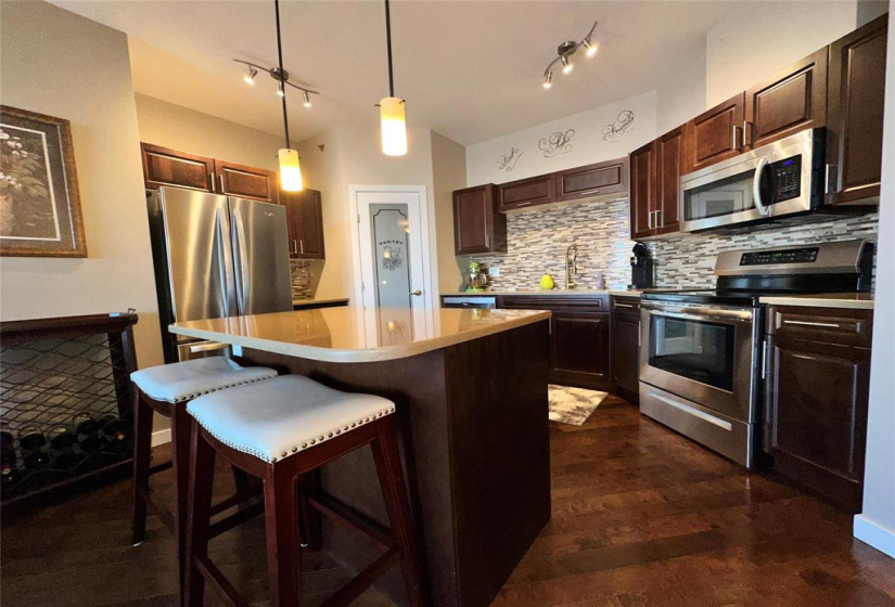1143 St Anne's, 3 Bedrooms Bedrooms, 8 Rooms Rooms,2 BathroomsBathrooms,Condominium,For Sale,St Anne's