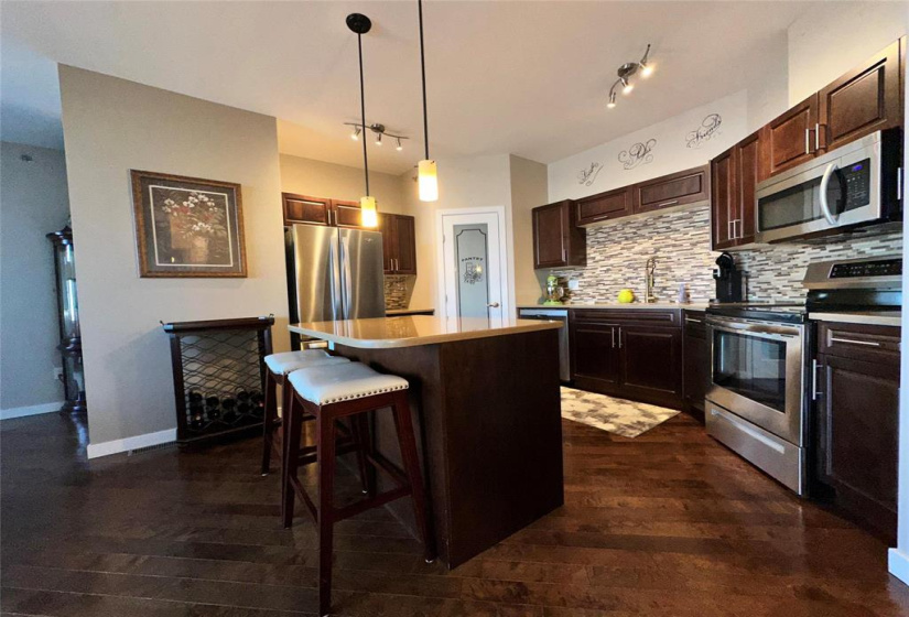 1143 St Anne's, 3 Bedrooms Bedrooms, 8 Rooms Rooms,2 BathroomsBathrooms,Condominium,For Sale,St Anne's
