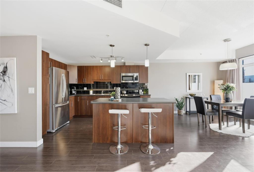 25 Amy, 2 Bedrooms Bedrooms, 7 Rooms Rooms,1 BathroomBathrooms,Condominium,For Sale,Amy