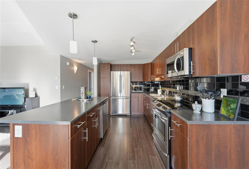 25 Amy, 2 Bedrooms Bedrooms, 7 Rooms Rooms,1 BathroomBathrooms,Condominium,For Sale,Amy
