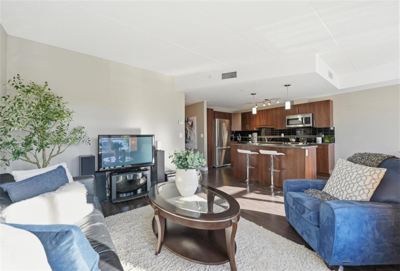 25 Amy, 2 Bedrooms Bedrooms, 7 Rooms Rooms,1 BathroomBathrooms,Condominium,For Sale,Amy