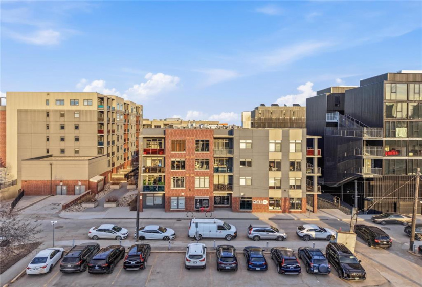 25 Amy, 2 Bedrooms Bedrooms, 7 Rooms Rooms,1 BathroomBathrooms,Condominium,For Sale,Amy