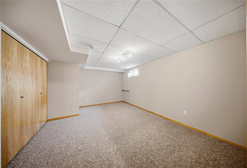 59 Lakeview, 3 Bedrooms Bedrooms, 9 Rooms Rooms,2 BathroomsBathrooms,Condominium,For Sale,Lakeview