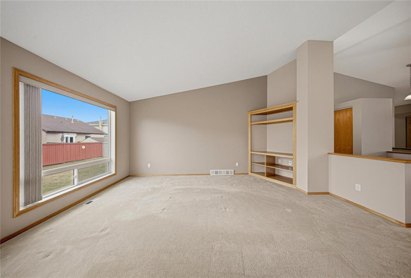 59 Lakeview, 3 Bedrooms Bedrooms, 9 Rooms Rooms,2 BathroomsBathrooms,Condominium,For Sale,Lakeview