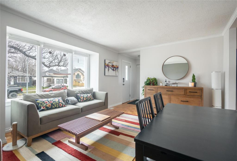 596 Cote, 3 Bedrooms Bedrooms, 9 Rooms Rooms,1 BathroomBathrooms,Residential,For Sale,Cote