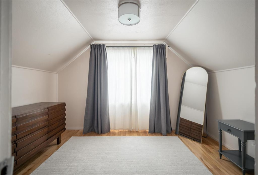 596 Cote, 3 Bedrooms Bedrooms, 9 Rooms Rooms,1 BathroomBathrooms,Residential,For Sale,Cote