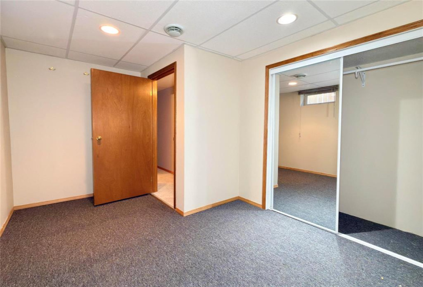 42 Lambeth, 4 Bedrooms Bedrooms, 10 Rooms Rooms,2 BathroomsBathrooms,Residential,For Sale,Lambeth