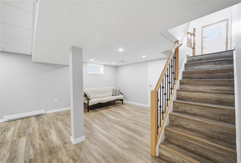 372 Fearn, 4 Bedrooms Bedrooms, 10 Rooms Rooms,2 BathroomsBathrooms,Residential,For Sale,Fearn