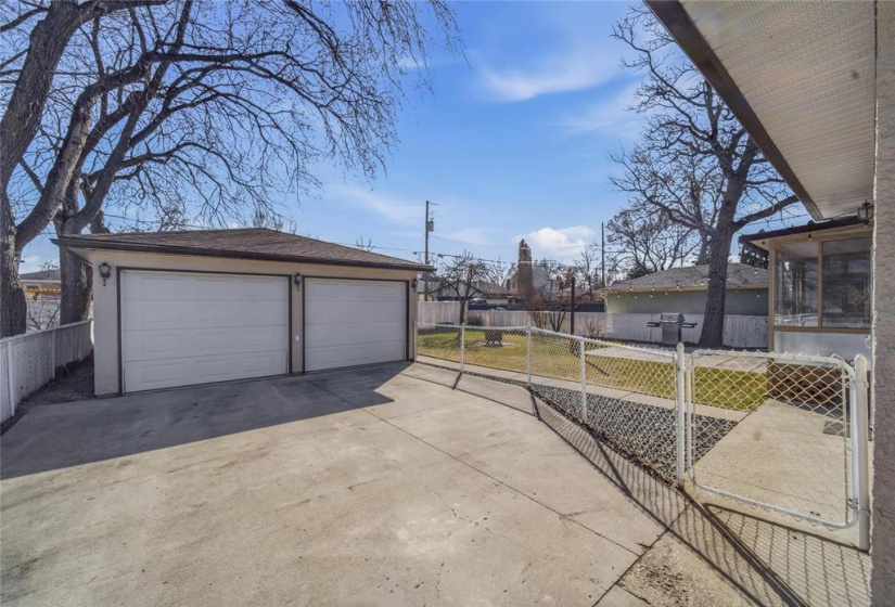 372 Fearn, 4 Bedrooms Bedrooms, 10 Rooms Rooms,2 BathroomsBathrooms,Residential,For Sale,Fearn