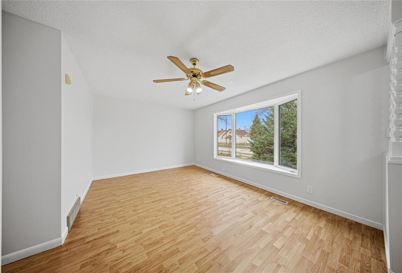 464 Tissot, 3 Bedrooms Bedrooms, 7 Rooms Rooms,1 BathroomBathrooms,Residential,For Sale,Tissot